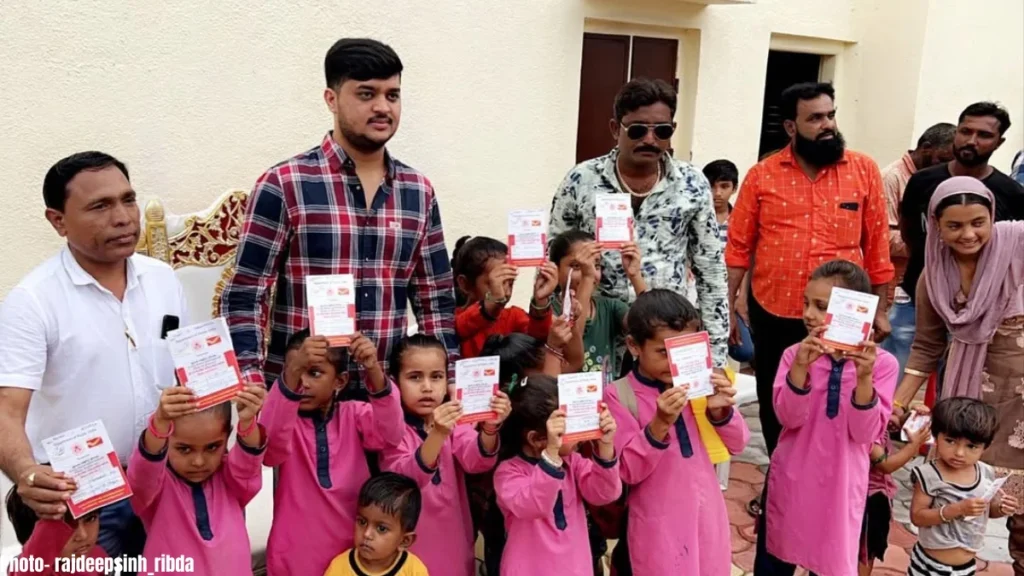 Under the "Sukanya Samrhi" scheme of Honorable Shri Narendra Modi, first deposit in the post office of Gondal taluka area.
